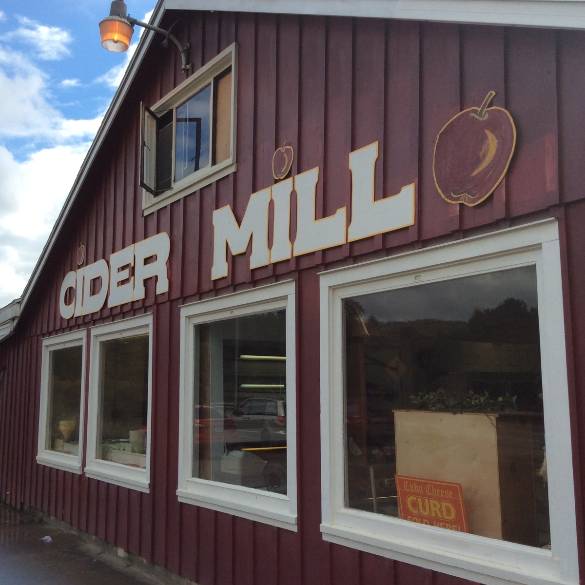 Cummins Cider Mill, Signage 