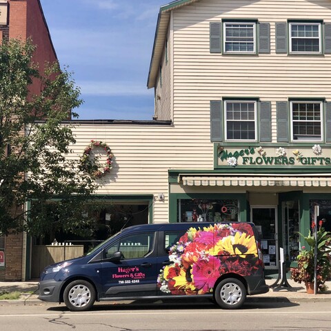 Hagers Flowers and Gifts store front