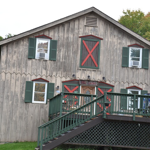 Outside view at EVL Lodge