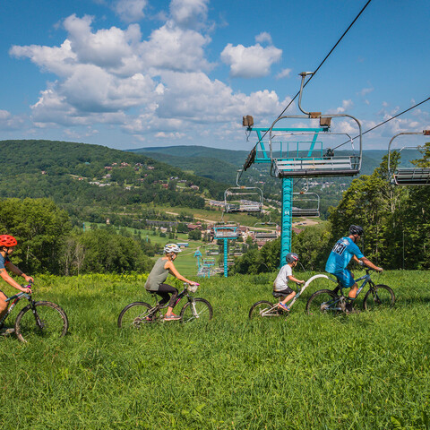 Family biking at Holiday Valley